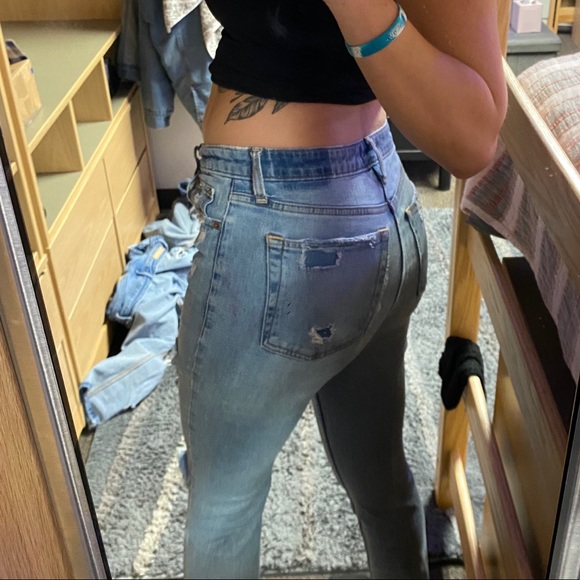 Abercrombie Simone High Rise Slim Jeans - Picture 4 of 10